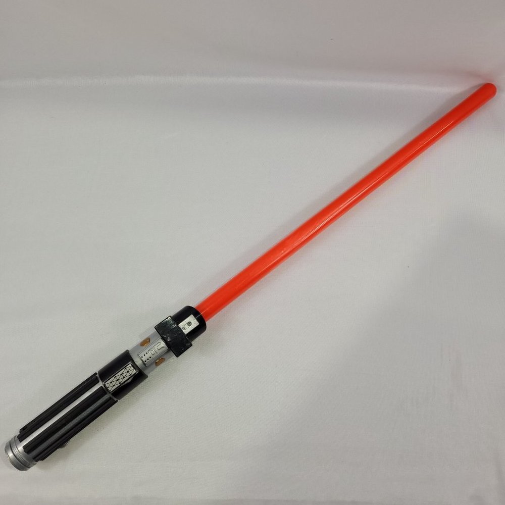 Star Wars Darth Vader Ultimate FX Lightsaber by Hasbro